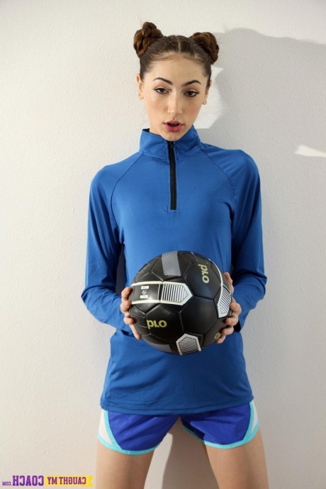 Волосатая пизда на члене тренера фото 1