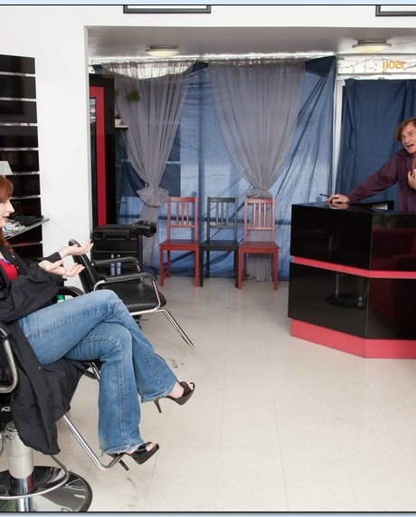 Межрасовый анальный секс – ваниль Вайолет Монро обрабатывает черный агрегат 1