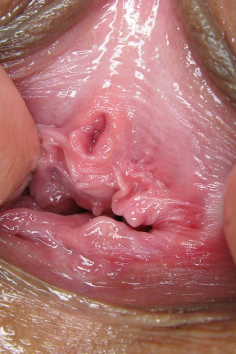 Виктория Свит на каблуках и в хлопчатобумажных трусиках-стрингах растягивает свою киску 10