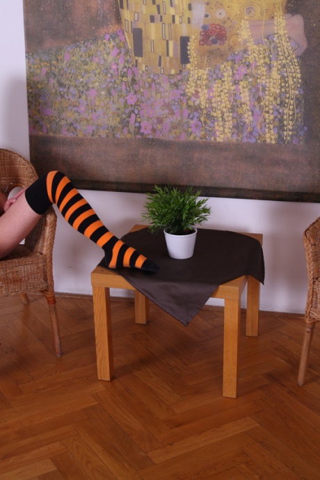 Великолепный русский ангел Камира чувствует себя довольно непослушной, она наказана 5