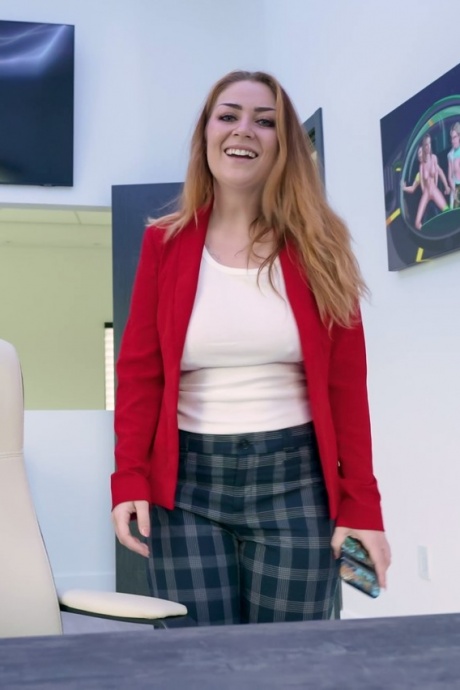 Кира Фокс в фильме 